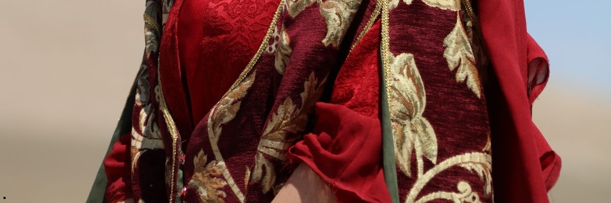 Yerel Kıyafet Deneyimi: Farklı Ülkelerde Geleneksel Giyim